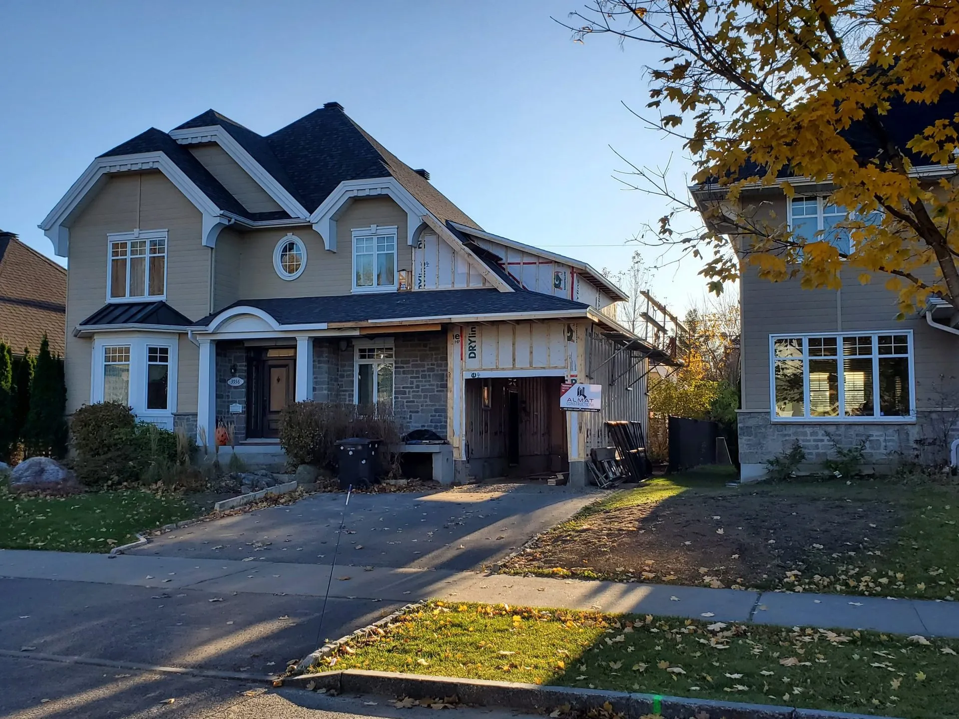 Agrandissement sur mesure – Garage et espace de rangement — photo 10